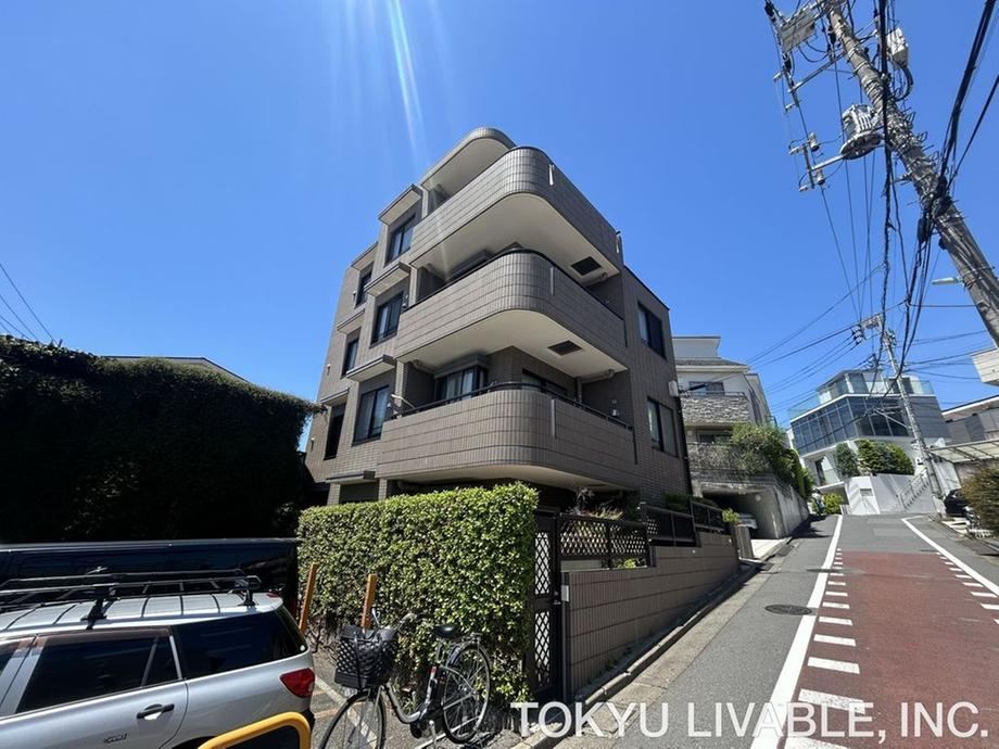 2LDK apartment in Setagaya Ward, Tokyo - Photo 1