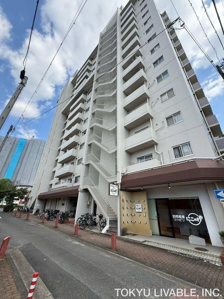 3LDK apartment in Naka Ward, Nagoya, Aichi - Photo 1