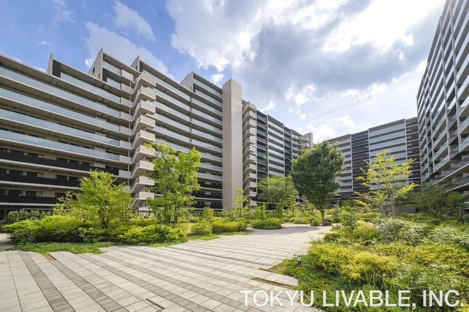 4LDK apartment in Yamato, Kanagawa - Photo 1