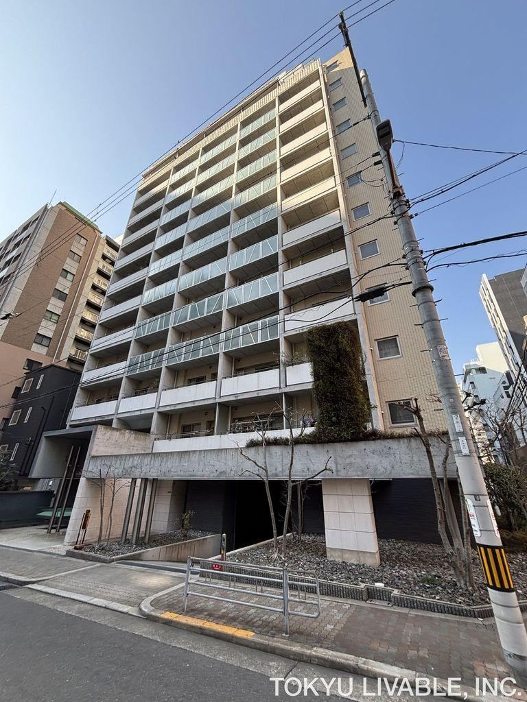 2LDK apartment in Chuo Ward, Osaka - Photo 1