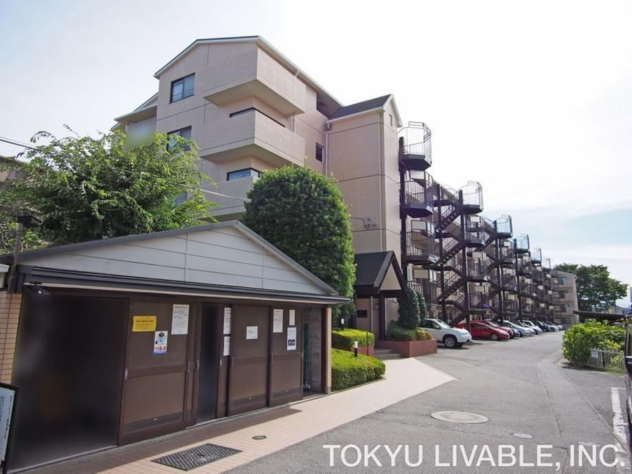 3LDK apartment in Matsudo, Chiba - Photo 1