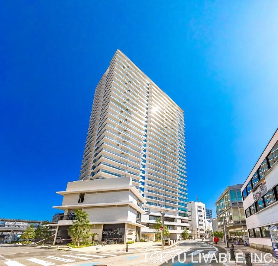 2LDK apartment in Fujisawa, Kanagawa - Photo 1