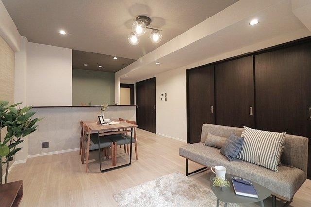 2LDK+S apartment in Chuo Ward, Osaka - Photo 1
