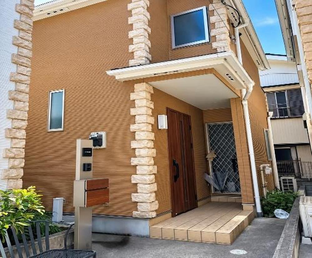 3LDK house in Katsushika Ward, Tokyo - Photo 1