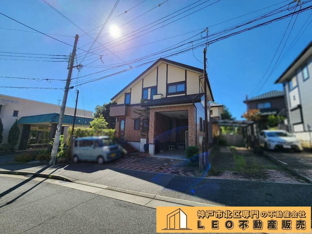 4LDK house in Kita Ward, Kobe, Hyogo - Photo 1
