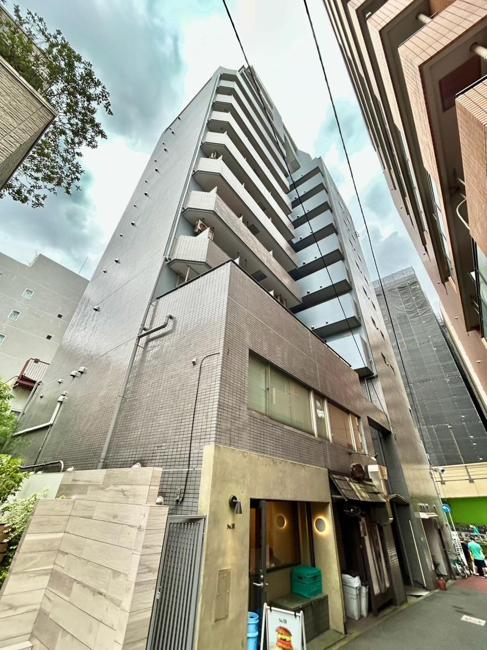 2LDK apartment in Toshima Ward, Tokyo - Photo 1