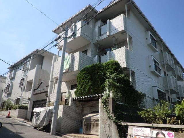 3LDK apartment in Tsurumi Ward, Yokohama, Kanagawa - Photo 1