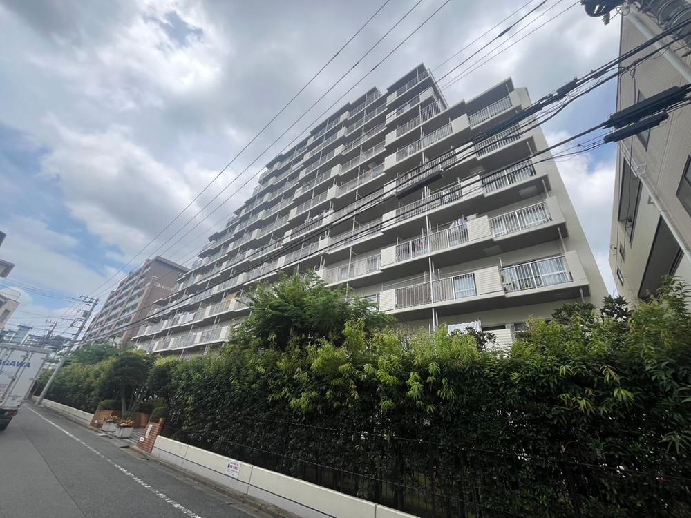 3LDK apartment in Edogawa Ward, Tokyo - Photo 1
