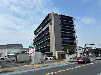 1LDK+S apartment in Chigasaki