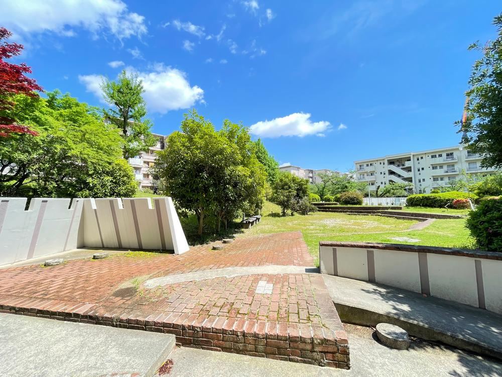 3LDK apartment in Suita, Osaka - Photo 1