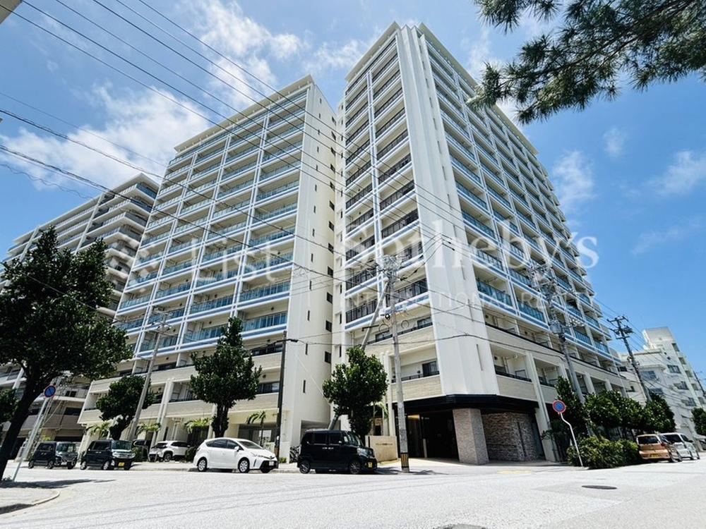 3LDK apartment in Naha, Okinawa - Photo 1