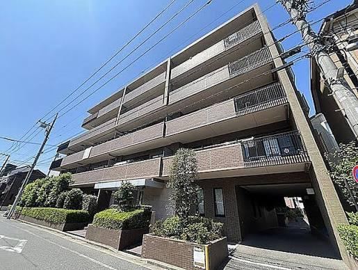 3LDK apartment in Edogawa Ward, Tokyo - Photo 1