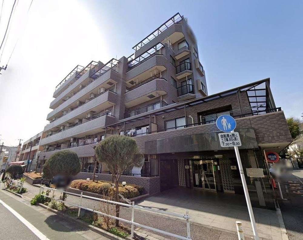 2LDK+S apartment in Itabashi Ward, Tokyo - Photo 1