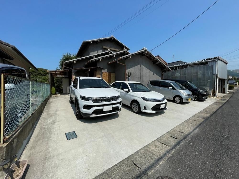 4LDK house in Kokuraminami Ward, Kitakyushu, Fukuoka - Photo 1