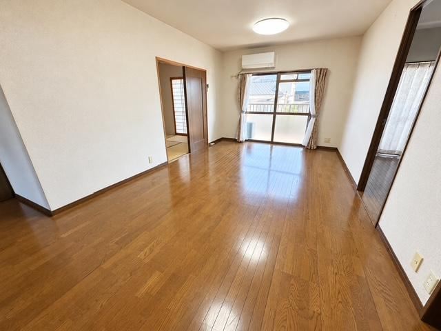 4LDK apartment in Beppu, Oita - Photo 1