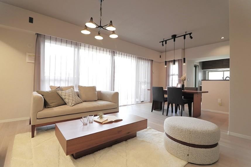 4LDK apartment in Miyakojima Ward, Osaka - Photo 1