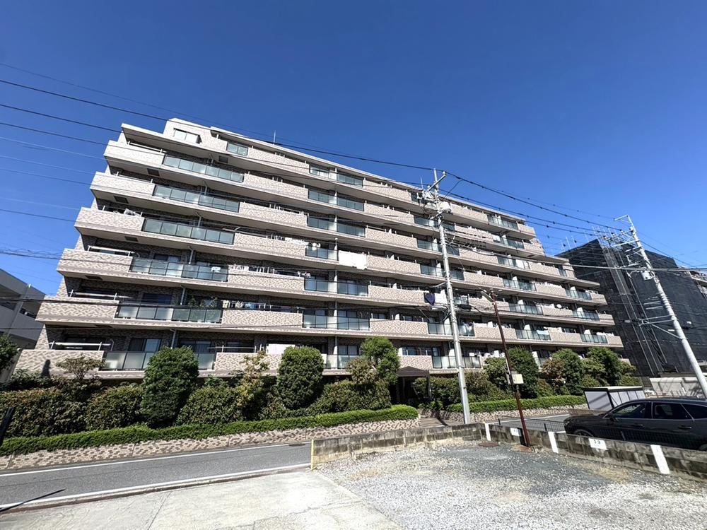 3LDK apartment in Koshigaya, Saitama - Photo 1