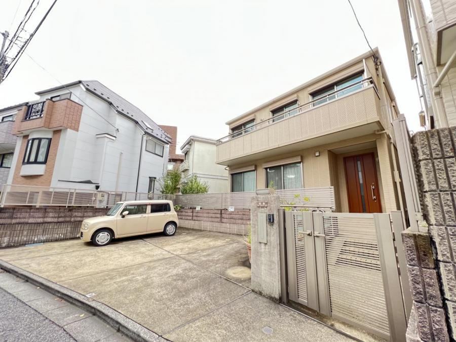 2LDK+S house in Shinjuku Ward, Tokyo - Photo 1