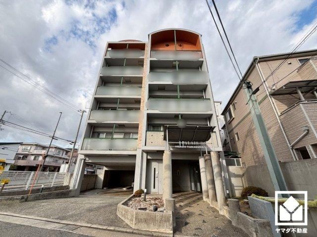 2LDK apartment in Amagasaki, Hyogo - Photo 1