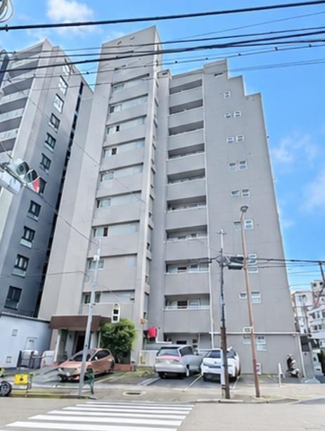 1LDK apartment in Shibuya Ward, Tokyo - Photo 1