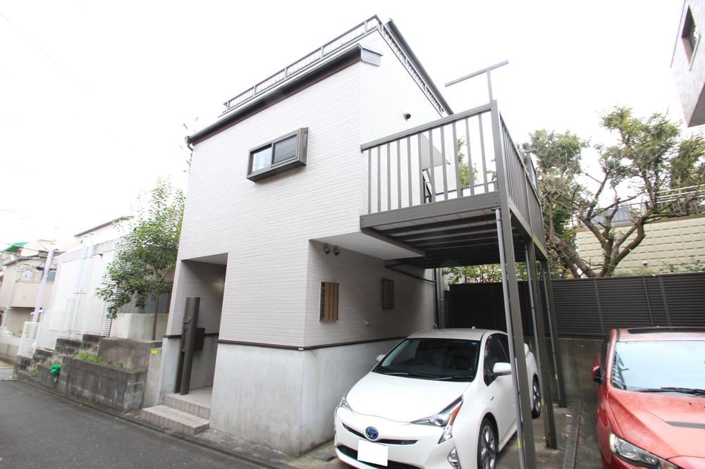 4DK house in Setagaya Ward, Tokyo - Photo 1
