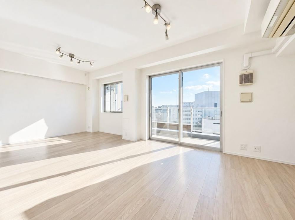 1LDK apartment in Minato Ward, Tokyo - Photo 1