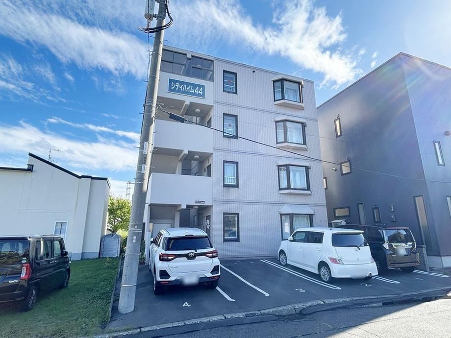 4LDK apartment in Teine Ward, Sapporo, Hokkaido - Photo 1