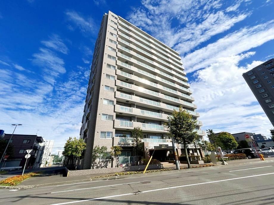 4LDK apartment in Toyohira Ward, Sapporo, Hokkaido - Photo 1