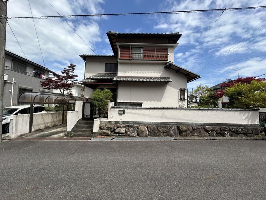 4LDK house in Otsu, Shiga - Photo 1