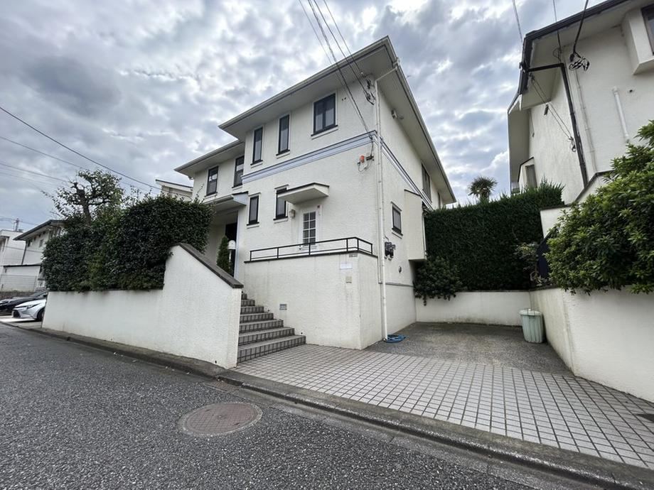 4LDK house in Setagaya Ward, Tokyo - Photo 1