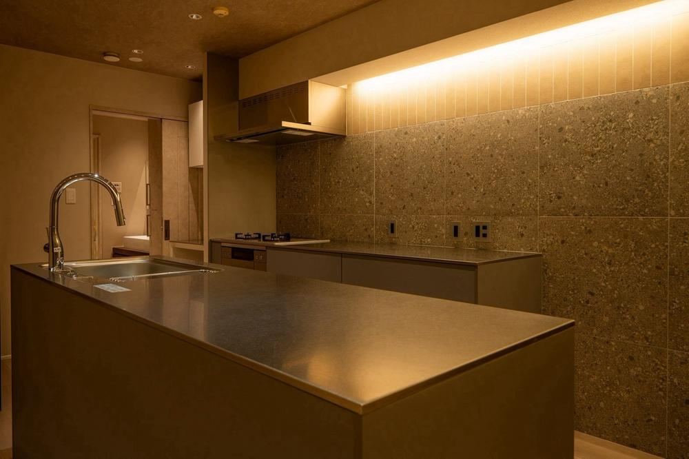 2LDK apartment in Naha, Okinawa - Photo 1
