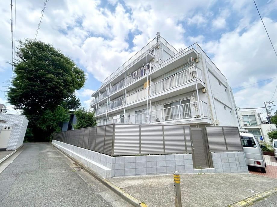 1LDK apartment in Setagaya Ward, Tokyo - Photo 1
