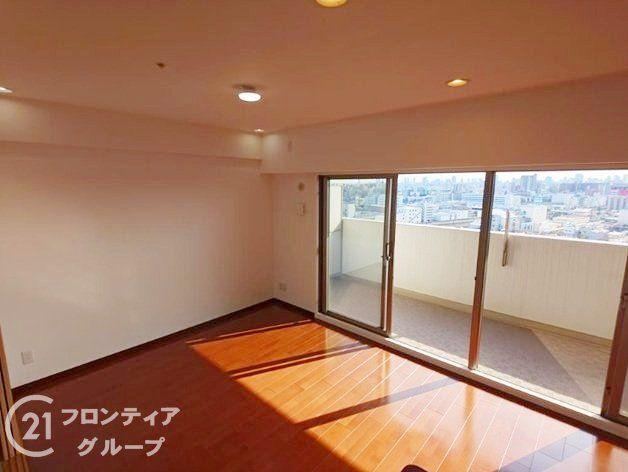 3LDK apartment in Tsurumi Ward, Osaka - Photo 1