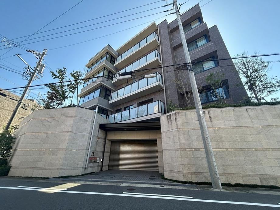 2LDK apartment in Chikusa Ward, Nagoya, Aichi - Photo 1