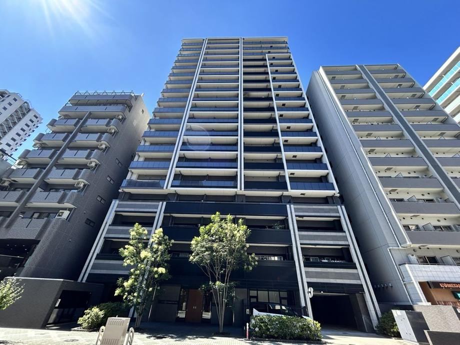 4LDK apartment in Naka Ward, Nagoya, Aichi - Photo 1