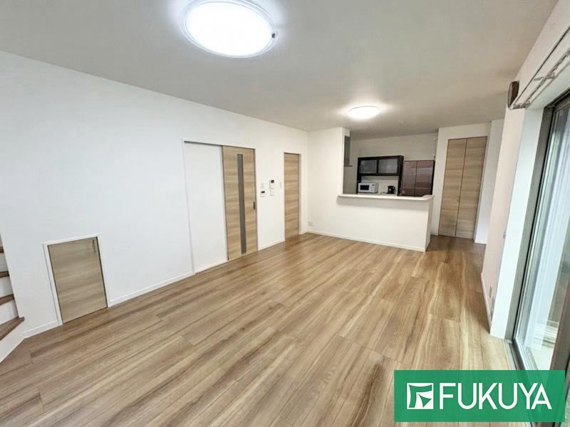 3LDK house in Hirakata, Osaka - Photo 1
