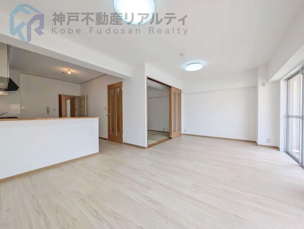 2LDK apartment in Nishinomiya, Hyogo - Photo 1