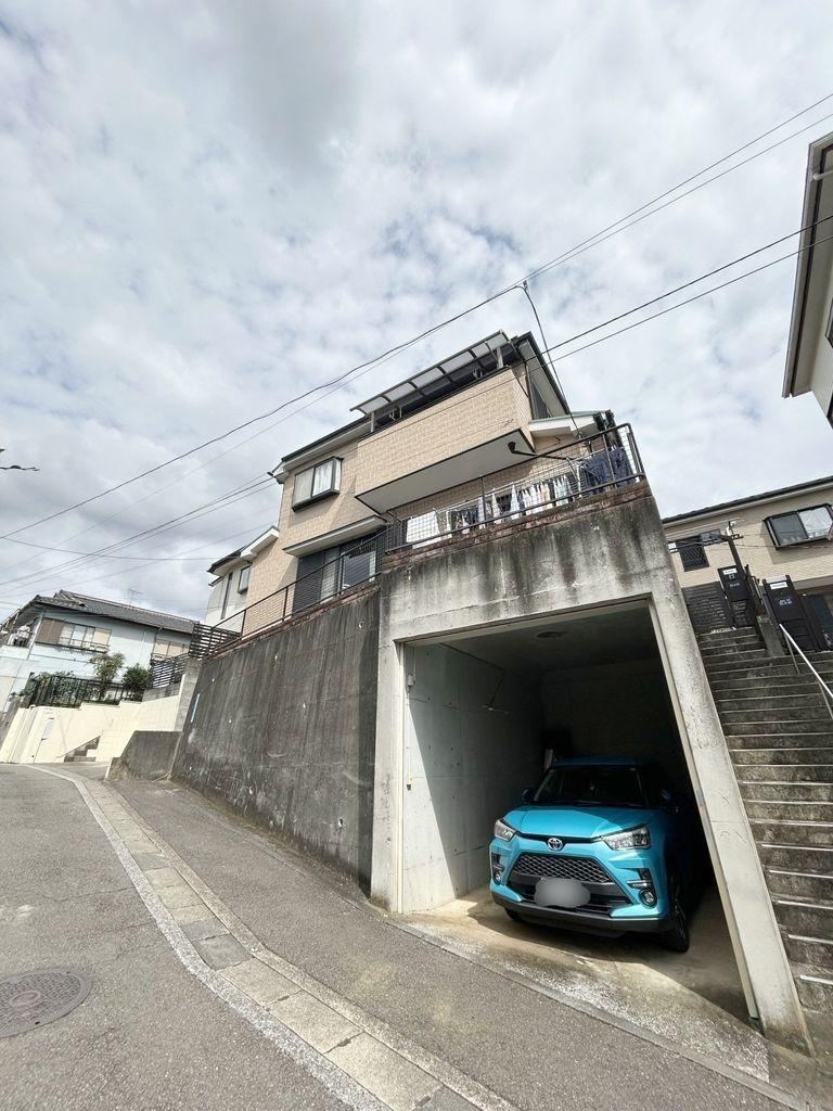 4LDK house in Kanagawa Ward, Yokohama, Kanagawa - Photo 1