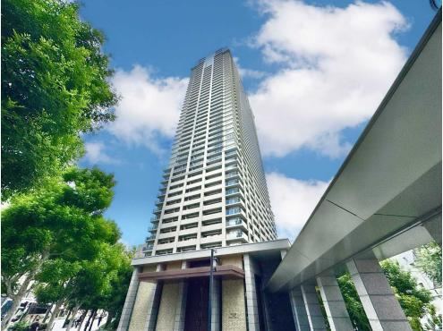 2LDK apartment in Kita Ward, Osaka - Photo 1