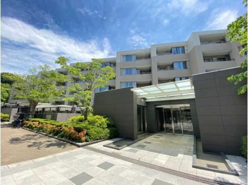 3LDK apartment in Setagaya Ward, Tokyo - Photo 1
