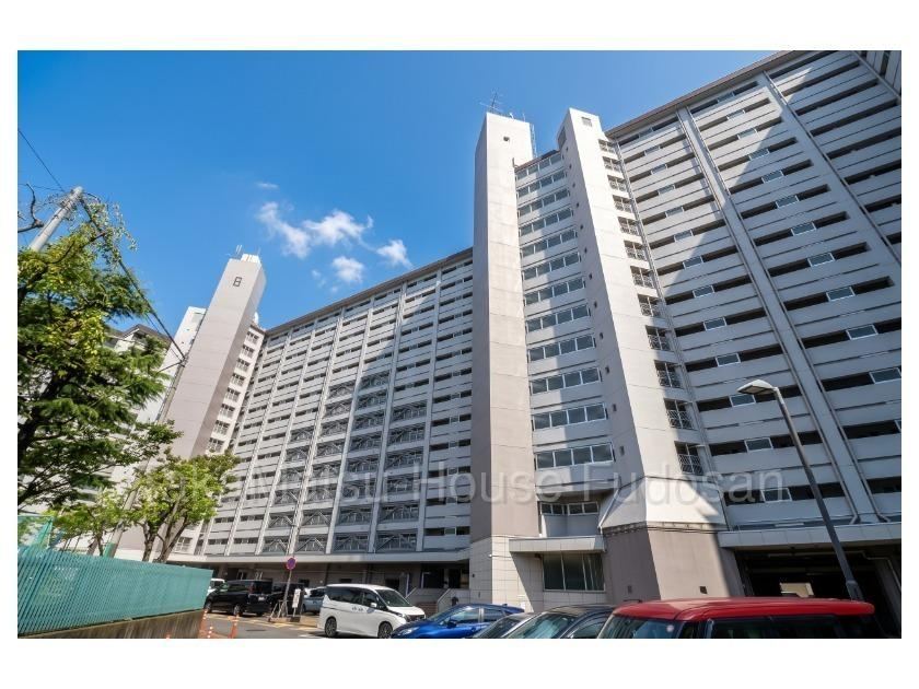 2LDK+S apartment in Koto Ward, Tokyo - Photo 1