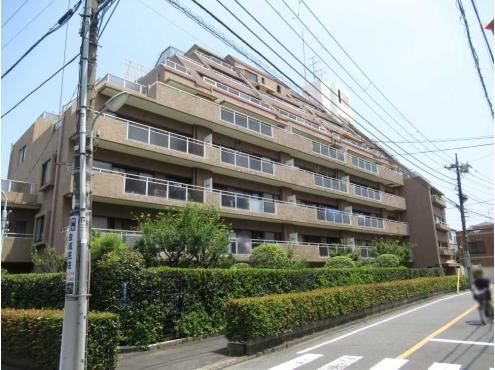 3LDK apartment in Shinagawa Ward, Tokyo - Photo 1