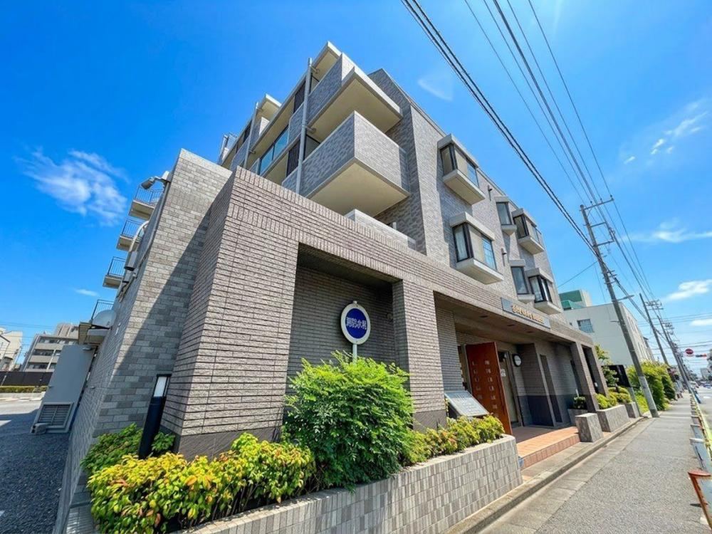 3LDK apartment in Katsushika Ward, Tokyo - Photo 1