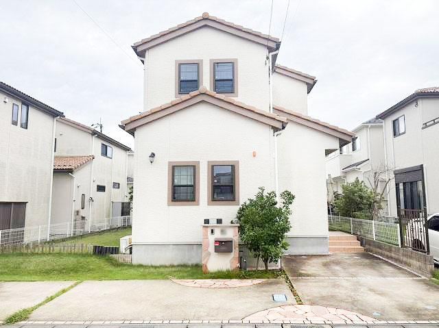 4LDK house in Kashiwa, Chiba - Photo 1