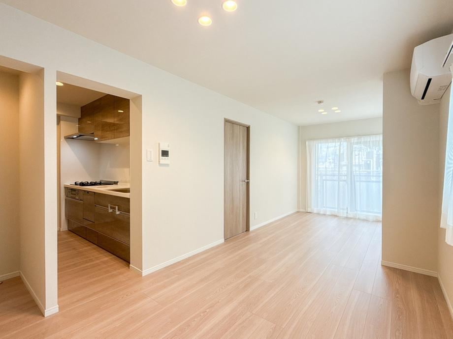 2LDK+S apartment in Setagaya Ward, Tokyo - Photo 1