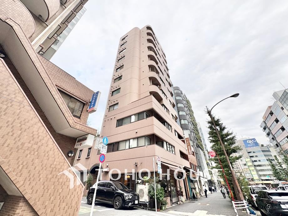2LDK apartment in Shibuya Ward, Tokyo - Photo 1