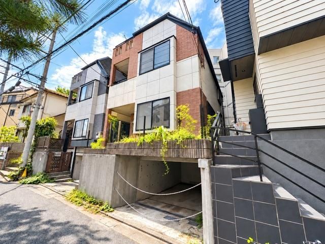 3LDK house in Bunkyo Ward, Tokyo - Photo 1