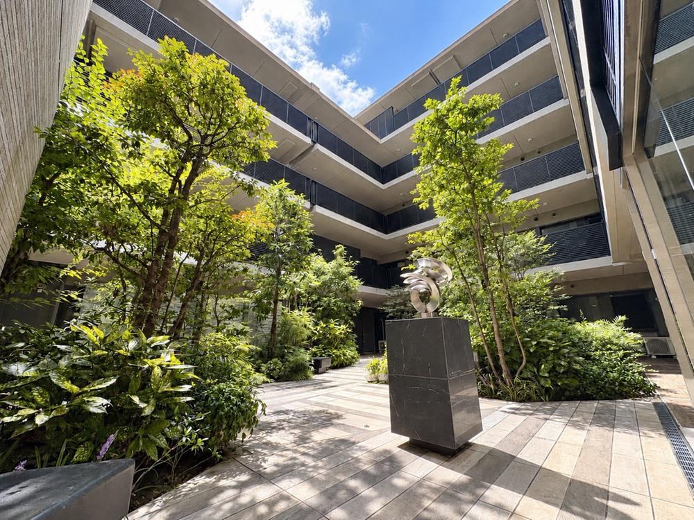 3LDK apartment in Kohoku Ward, Yokohama, Kanagawa - Photo 1