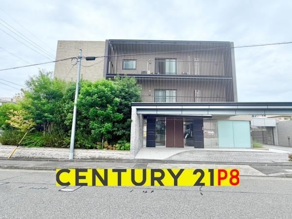 4LDK apartment in Showa Ward, Nagoya, Aichi - Photo 1
