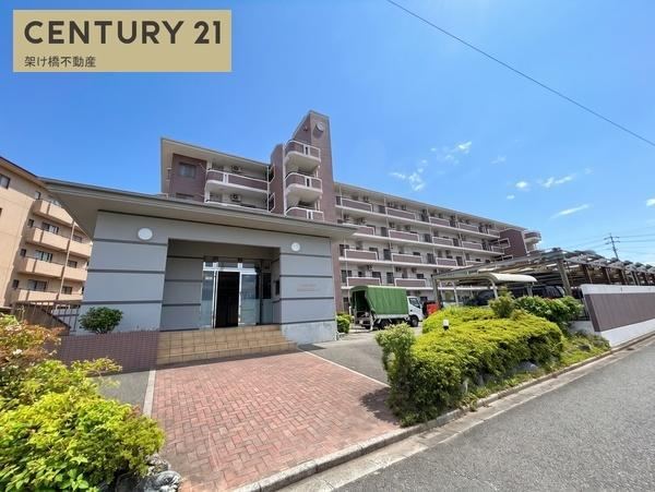 3LDK apartment in Toyohashi, Aichi - Photo 1